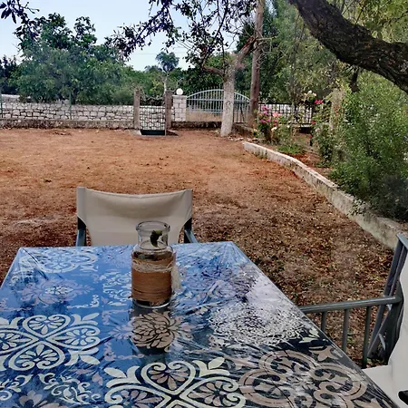 Holiday home Angie's Stone House Peleta